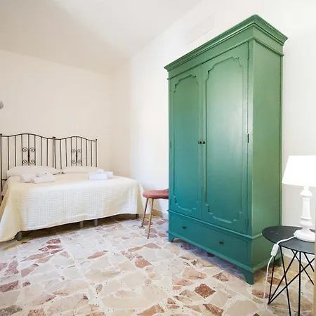 Konukevi San Domenico 3*